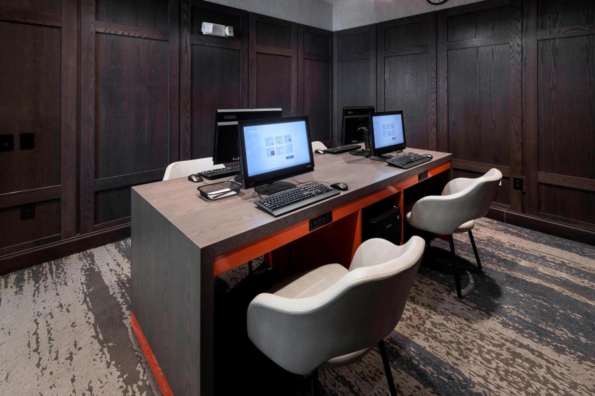 Residence Inn By Marriott Клиъруотър Бийч Екстериор снимка